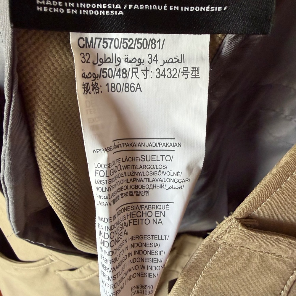 Under Armour Straight Fit Performance Pants Khaki Golf Travel Waist 34 NWT - Picture 10 of 10